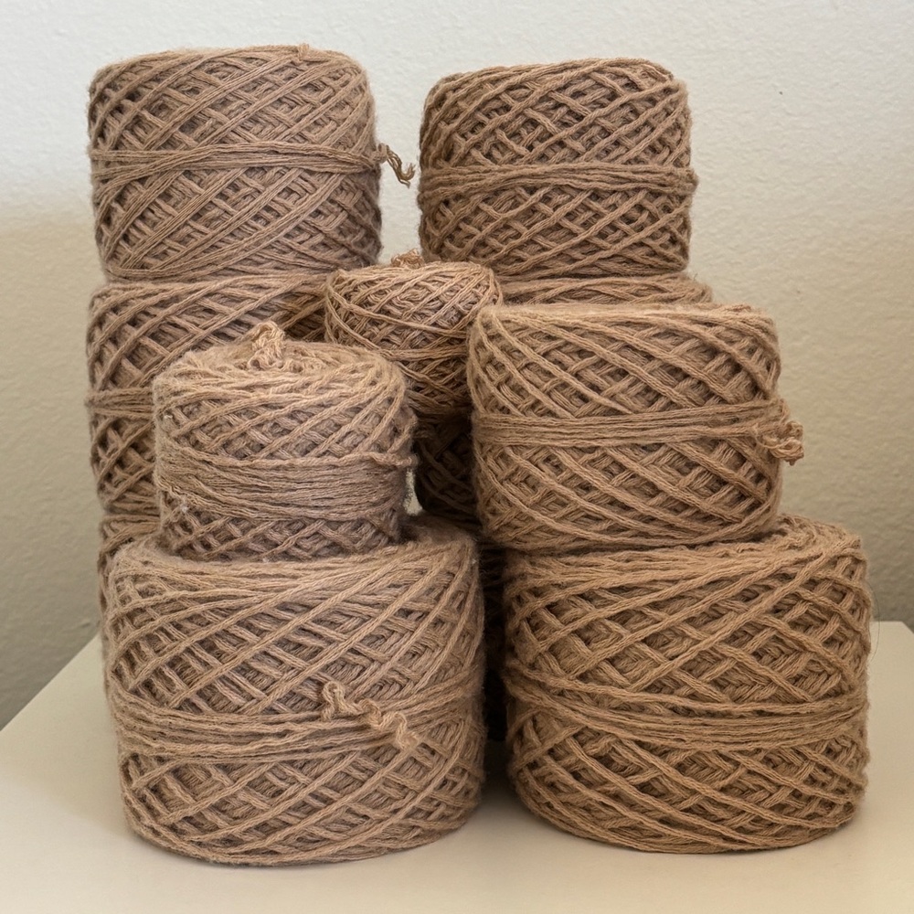 100% Fine Merino Wool Reclaimed Recycled Yarn Beige Bundle of 11 Cakes 1197g
